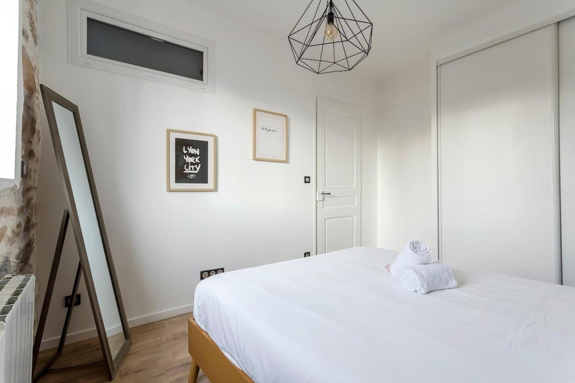 Апартаменты Burdeau 1St Arrondissement Лион Экстерьер фото